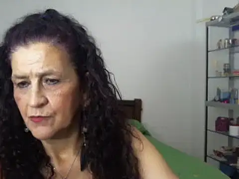 Snapshot of Yessie chatting on 03/18/25, 01:53 Yessie online show from 03/18/25, 01:53