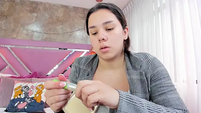 EmmaSulivan online show from 11/13/25, 12:59