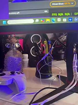 Snapshot of sexymelli18 chatting on 10/08/25, 06:05 sexymelli18 online show from 10/08/25, 06:05