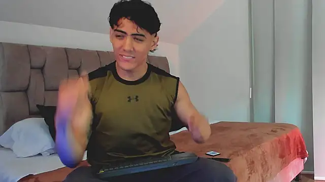 Taylercross online show from 02/25/25, 01:39