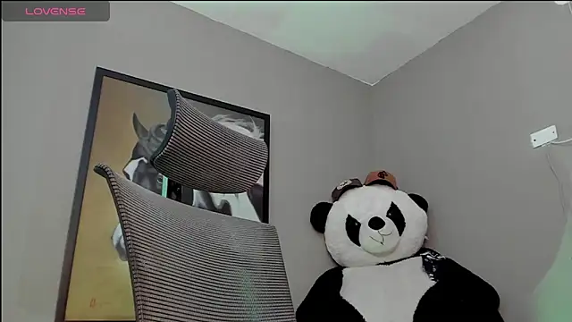 Snapshot of mattiwsmorris_ chatting on 09/12/25, 03:34 mattiwsmorris online show from 09/12/25, 03:34