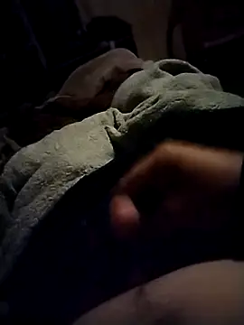 Snapshot of Holatpngo chatting on 10/13/25, 03:50 Holatpngo online show from 10/13/25, 03:50