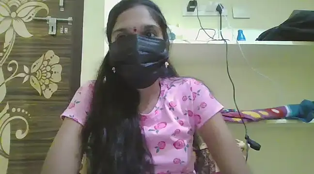 Snapshot of cutee_telugu chatting on 03/04/25, 05:32 cutee telugu online show from 03/04/25, 05:32