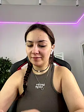 Snapshot of AshleySkott_ chatting on 10/06/25, 08:23 AshleySkott online show from 10/06/25, 08:23