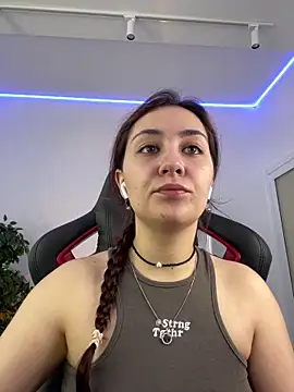 Snapshot of AshleySkott_ chatting on 10/17/25, 08:28 AshleySkott online show from 10/17/25, 08:28