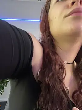 Snapshot of AshleySkott_ chatting on 10/25/25, 08:33 AshleySkott online show from 10/25/25, 08:33