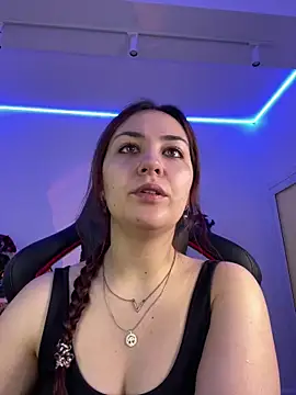 Snapshot of AshleySkott_ chatting on 10/31/25, 07:31 AshleySkott online show from 10/31/25, 07:31