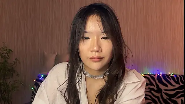 Asian Vi online show from 03/09/25, 08:07