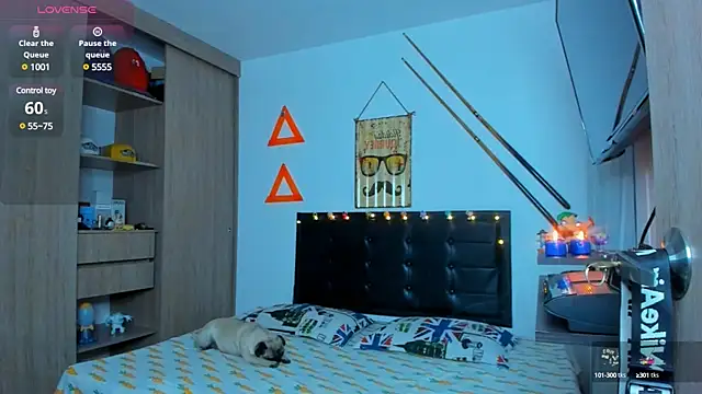 Snapshot of fitnolan chatting on 03/21/25, 11:01 fitnolan online show from 03/21/25, 11:01