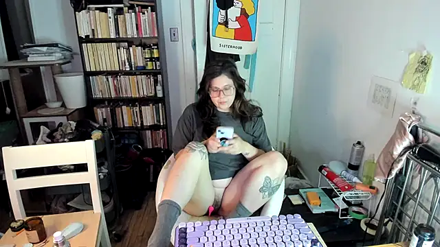 Rosiee69  online show from 11/17/25, 09:42