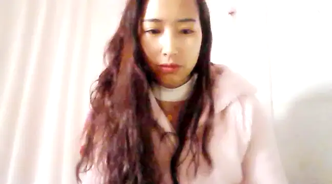 Snapshot of hebe-02 chatting on 02/23/25, 08:06 hebe-02 online show from 02/23/25, 08:06