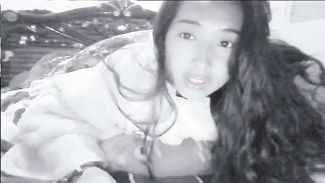 Snapshot of hebe-02 chatting on 03/21/25, 03:35 hebe-02 online show from 03/21/25, 03:35