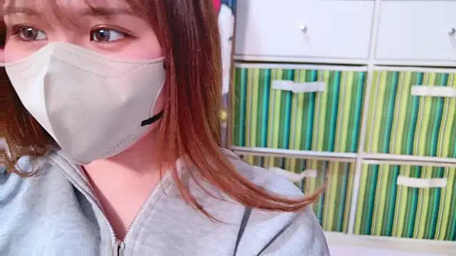 noa chi online show from 03/17/25, 11:42