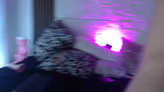 abril lottie online show from 02/17/25, 06:15