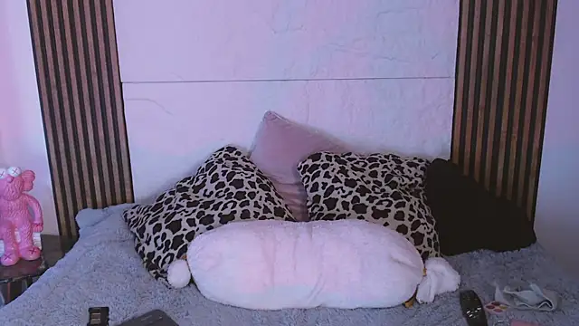 abril lottie online show from 03/11/25, 02:40