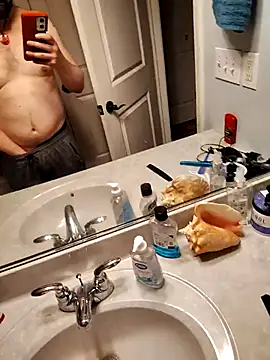 Snapshot of Cummaker69 chatting on 02/21/25, 09:13 Cummaker69 online show from 02/21/25, 09:13