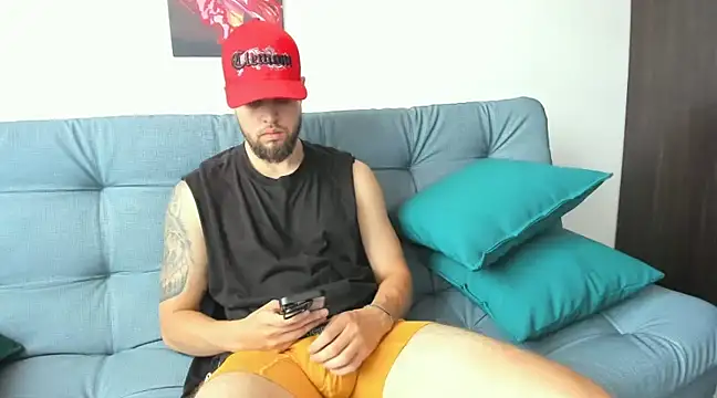 Snapshot of bastianwatson10 chatting on 03/13/25, 05:07 bastianwatson10 online show from 03/13/25, 05:07