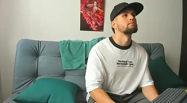 Snapshot of bastianwatson10 chatting on 03/21/25, 05:34 bastianwatson10 online show from 03/21/25, 05:34