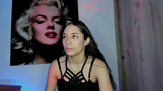 Snapshot of TANIA_06 chatting on 10/20/25, 01:22 TANIA 06 online show from 10/20/25, 01:22