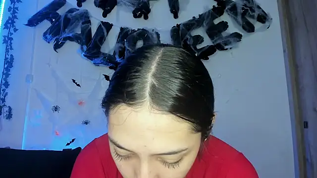 Snapshot of TANIA_06 chatting on 11/03/25, 01:12 TANIA 06 online show from 11/03/25, 01:12