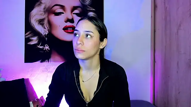 Snapshot of TANIA_06 chatting on 11/20/25, 01:22 TANIA 06 online show from 11/20/25, 01:22