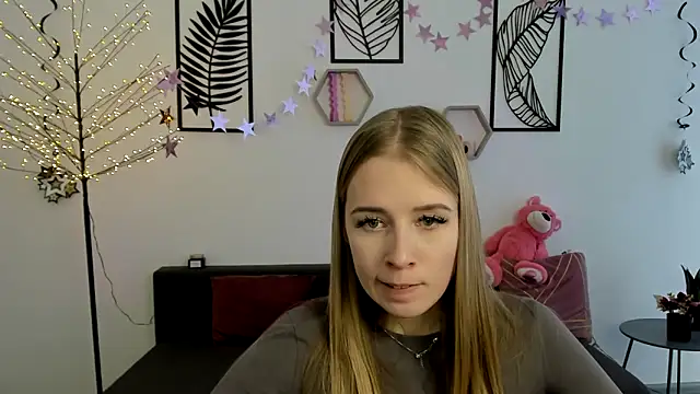 Snapshot of AnnNorriss chatting on 02/18/25, 11:22 AnnNorriss online show from 02/18/25, 11:22