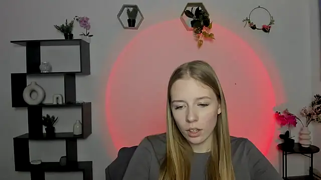 Snapshot of AnnNorriss chatting on 02/26/25, 04:45 AnnNorriss online show from 02/26/25, 04:45