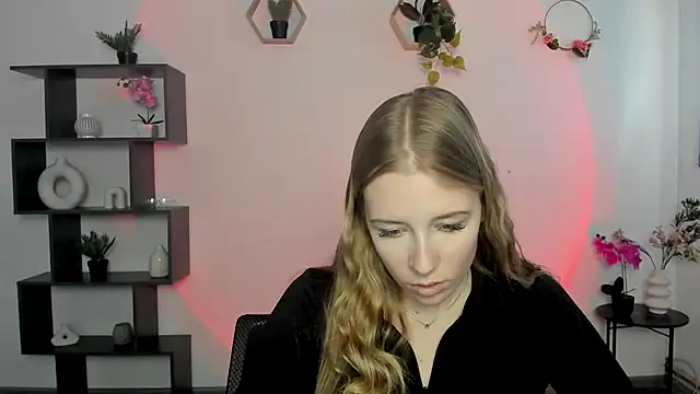 Snapshot of AnnNorriss chatting on 03/02/25, 09:42 AnnNorriss online show from 03/02/25, 09:42