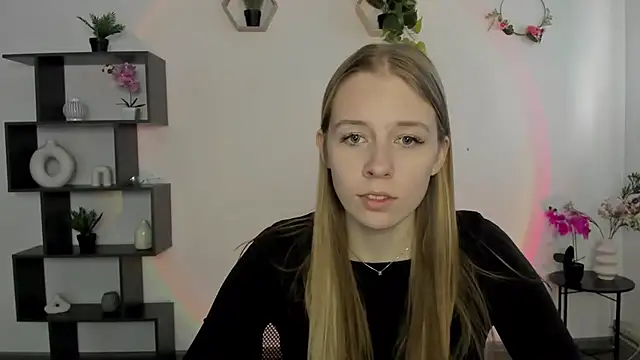 Snapshot of AnnNorriss chatting on 03/06/25, 01:57 AnnNorriss online show from 03/06/25, 01:57