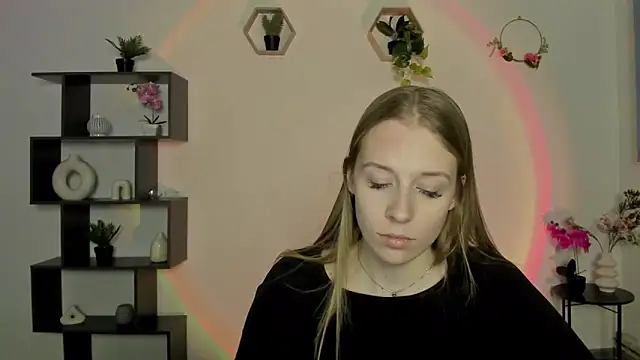 Snapshot of AnnNorriss chatting on 03/06/25, 05:00 AnnNorriss online show from 03/06/25, 05:00