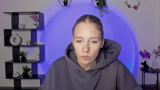 Snapshot of AnnNorriss chatting on 03/13/25, 04:12 AnnNorriss online show from 03/13/25, 04:12