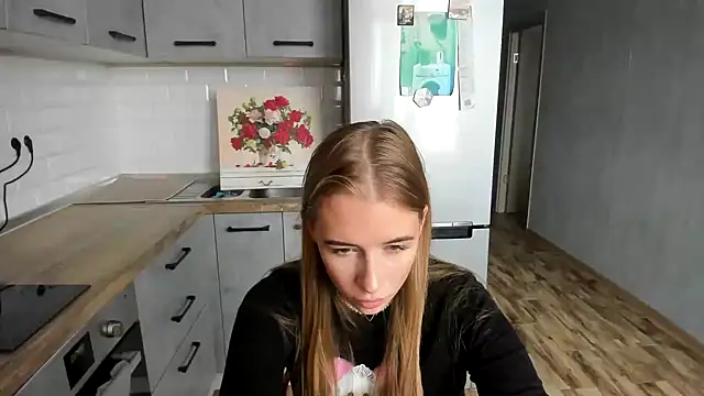 Snapshot of AnnNorriss chatting on 10/09/25, 09:07 AnnNorriss online show from 10/09/25, 09:07