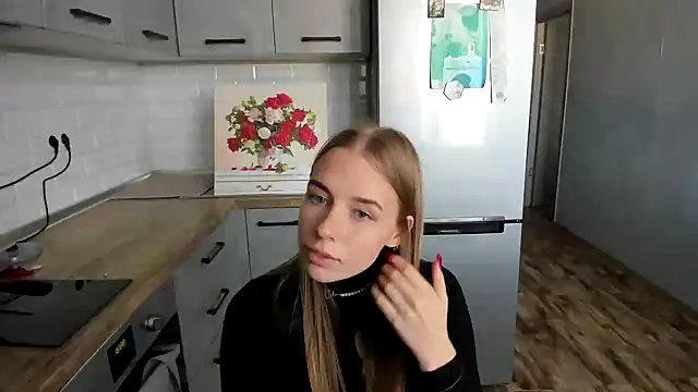 Snapshot of AnnNorriss chatting on 10/15/25, 12:38 AnnNorriss online show from 10/15/25, 12:38