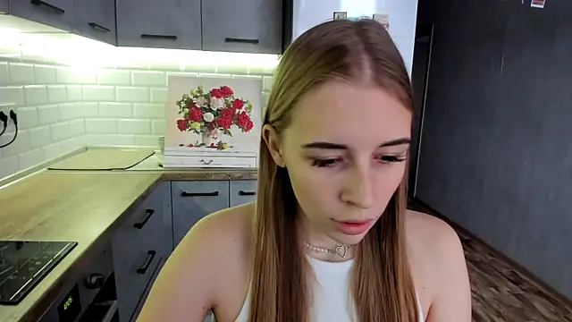 Snapshot of AnnNorriss chatting on 12/01/25, 08:30 AnnNorriss online show from 12/01/25, 08:30