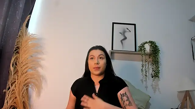 emily-777 online show from 11/12/25, 06:41