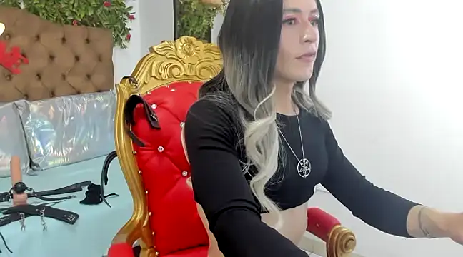 Snapshot of Alishaa_Nixx chatting on 02/26/25, 03:32 Alishaa Nixx online show from 02/26/25, 03:32