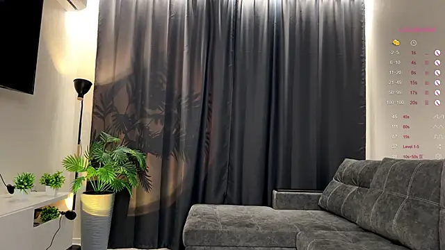 Snapshot of Nerdy_Amy chatting on 10/21/25, 04:08 Nerdy Amy online show from 10/21/25, 04:08