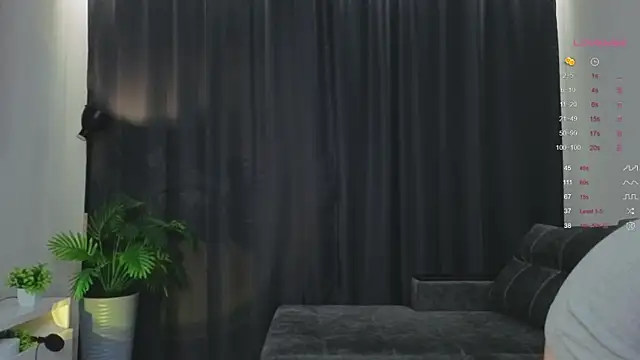 Snapshot of Nerdy_Amy chatting on 10/29/25, 04:20 Nerdy Amy online show from 10/29/25, 04:20