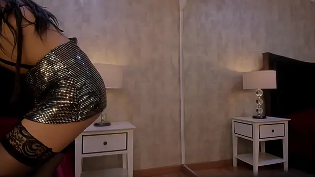 NahomyCarther online show from 10/08/25, 03:48