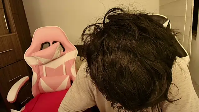 DesireLuxe online show from 11/02/25, 05:43