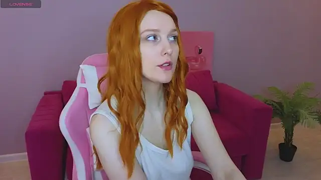 KristinMoore online show from 03/11/25, 09:24