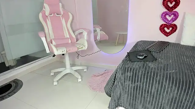 emily sweett24 online show from 02/24/25, 12:48