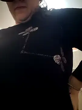 Dolcecurvy online show from 03/18/25, 02:04