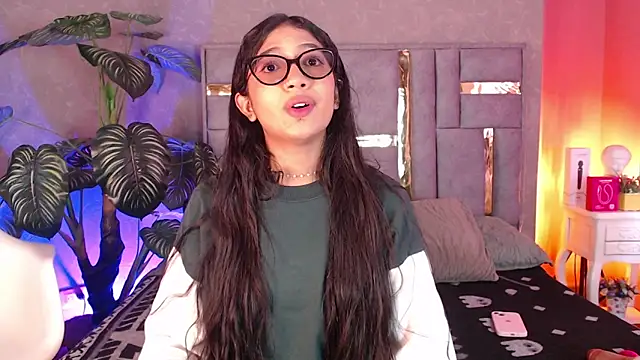 Tyla Ks online show from 09/13/25, 07:35