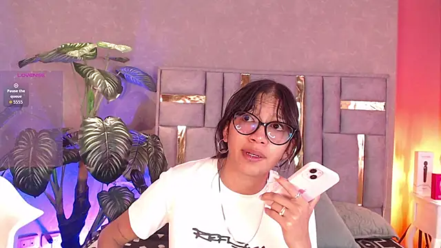 Tyla Ks online show from 09/20/25, 07:48