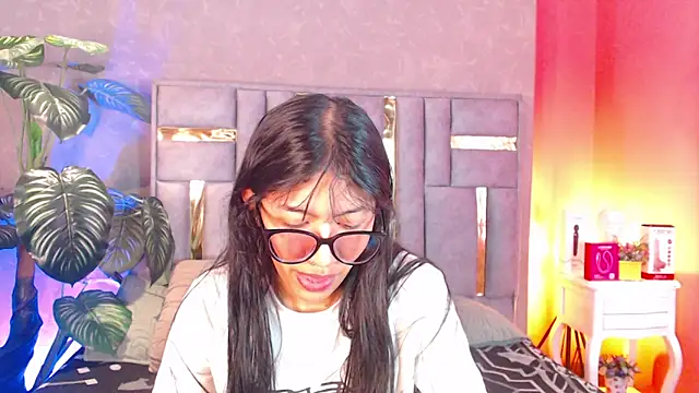 Tyla Ks online show from 09/24/25, 07:39