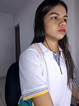 sophia ramirez12 online show from 11/14/25, 12:20