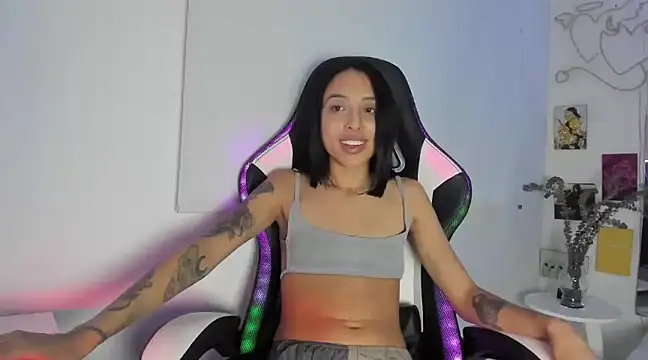 Snapshot of agaataa_ chatting on 03/08/25, 01:50 agaataa online show from 03/08/25, 01:50