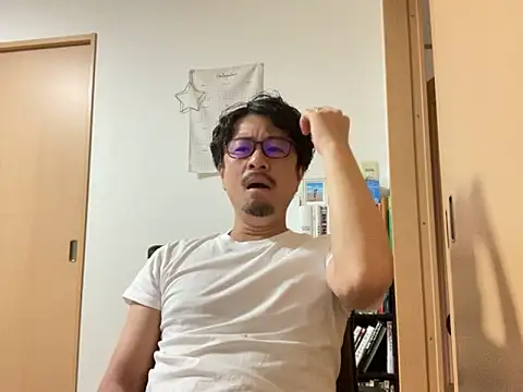 Snapshot of masato1115aa chatting on 09/12/25, 12:33 masato1115aa online show from 09/12/25, 12:33