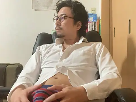 masato1115aa online show from 11/26/25, 01:39